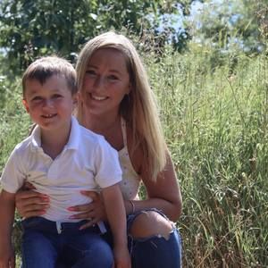 Meet your Posher, Kayla